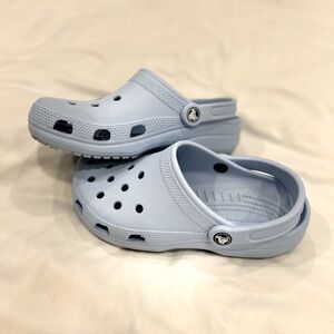 Light blue crocs